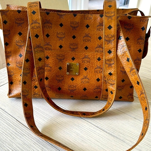 Mcm Visetos Monogram carry all tote authentic hang bag - Picture 16 of 16